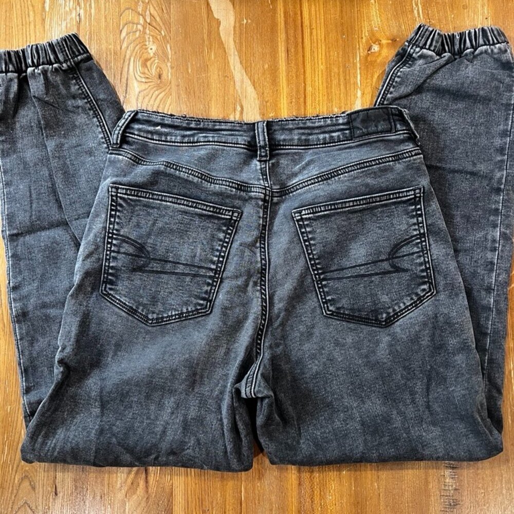 EDGY + COMFY – American Eagle Next Level Stretch Jeans | Acid Wash Black | Size